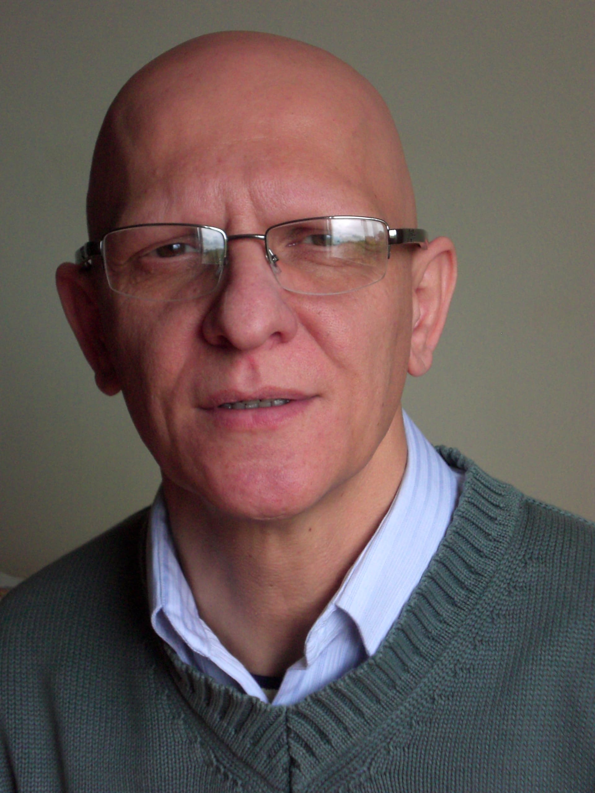 Dr. Paulo Neves